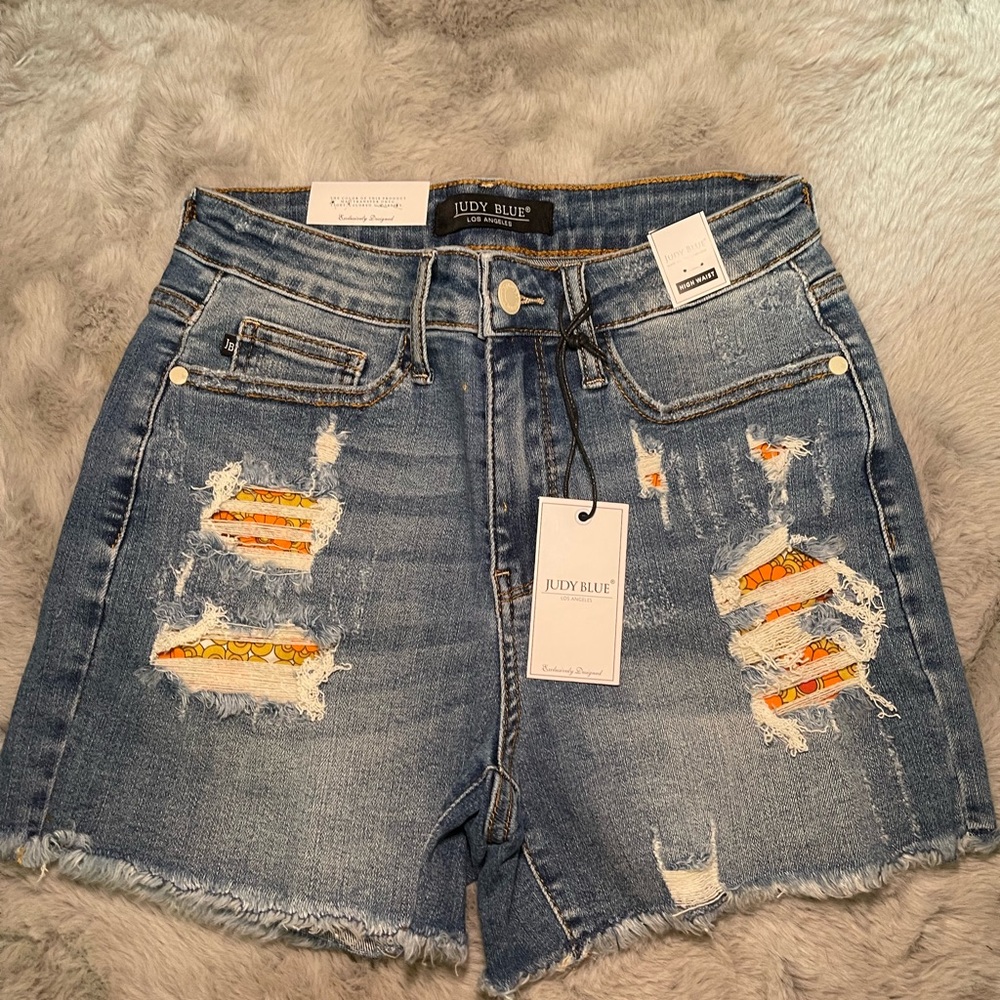 NWT Judy blue shorts